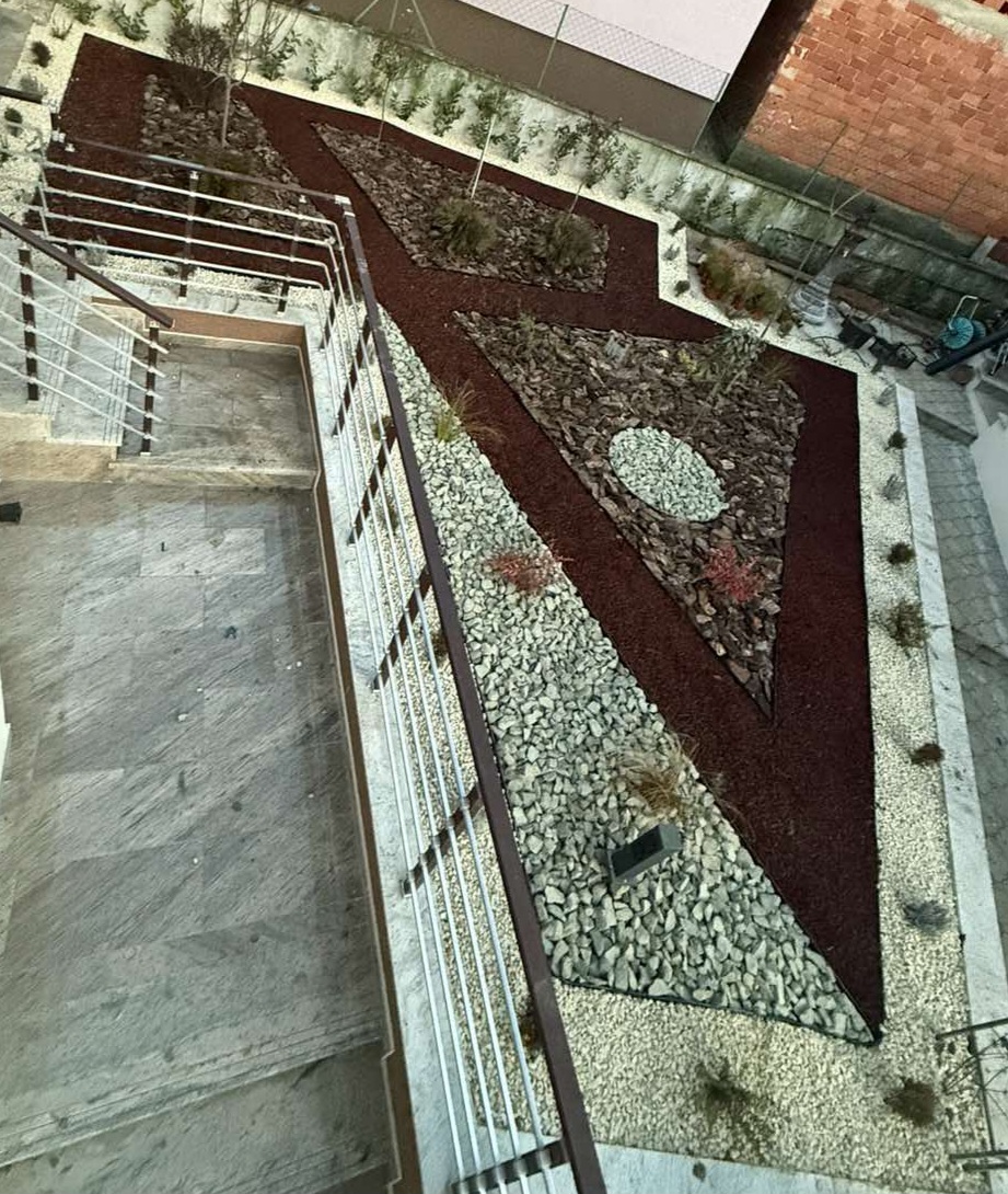 img 1950338b54cb3e971bc25393c8a7d826 v